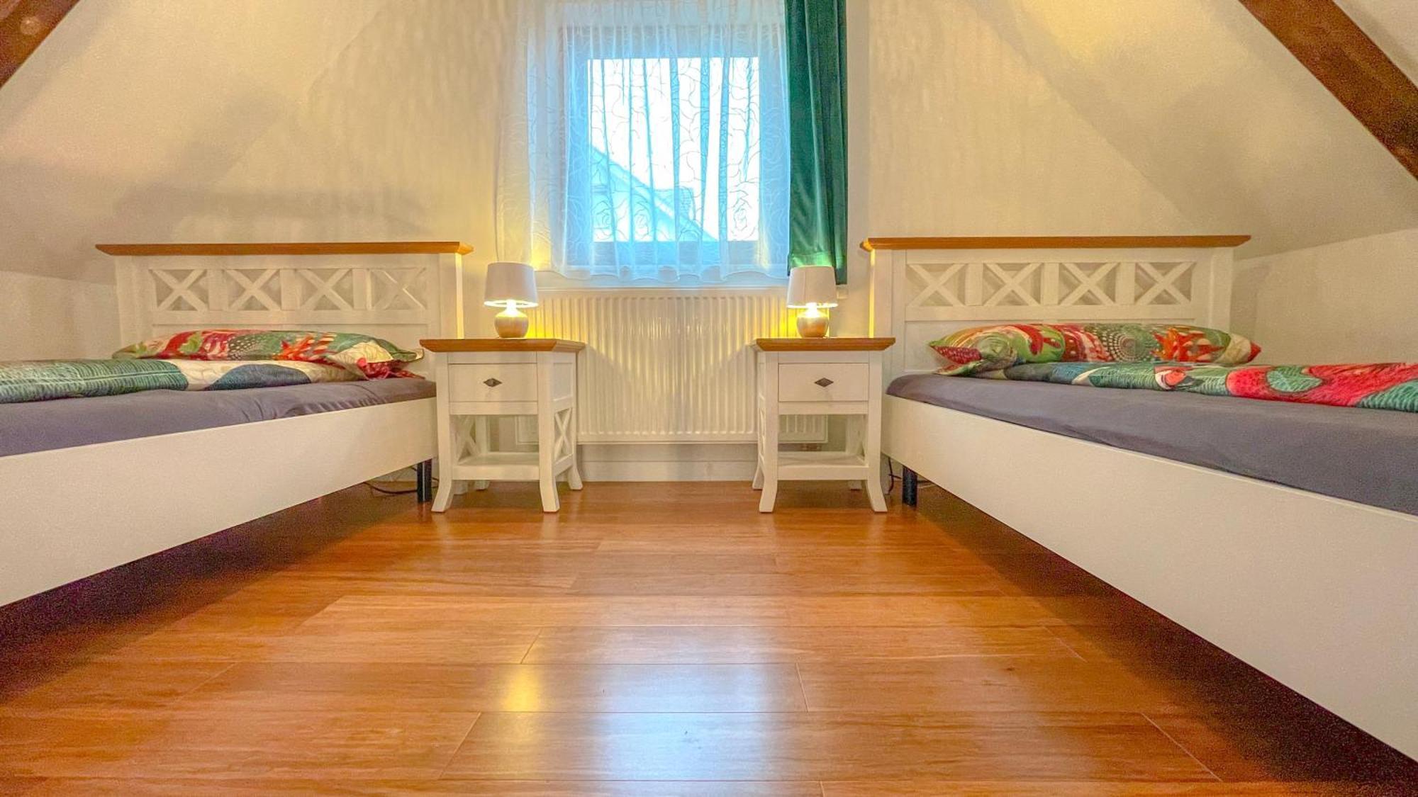 Ferienwohnung Vilux With Indoor Private Parking Brașov Exterior foto