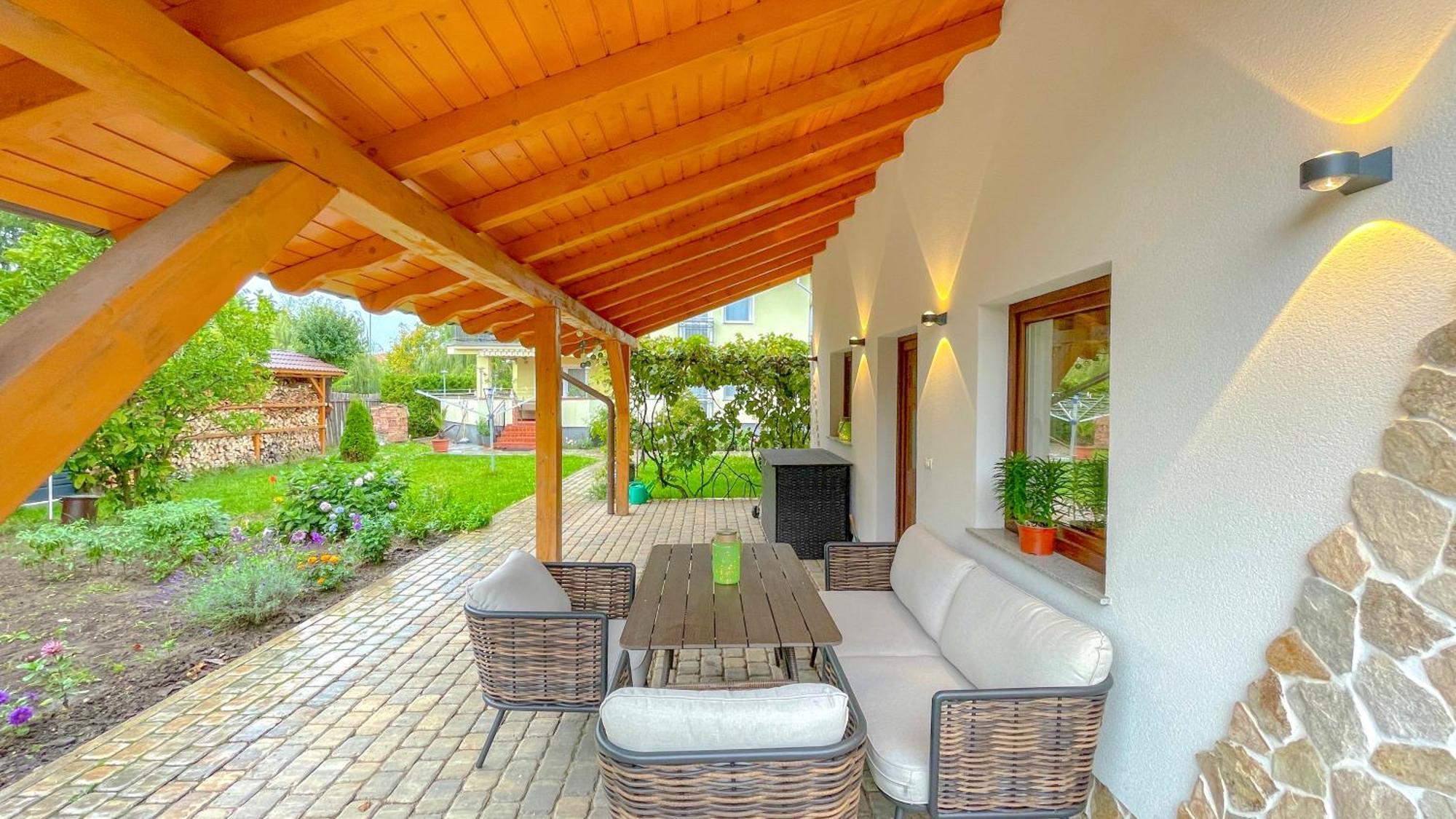 Ferienwohnung Vilux With Indoor Private Parking Brașov Exterior foto